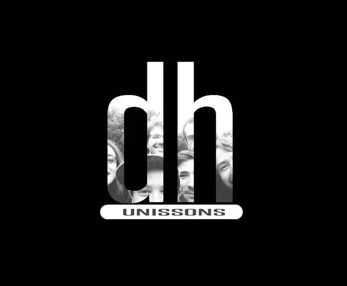 Logo du spectacle : les lettres dh, dans lesquelles apparaissent les visages souriants des musiciens, au-dessus du mot Unissons.